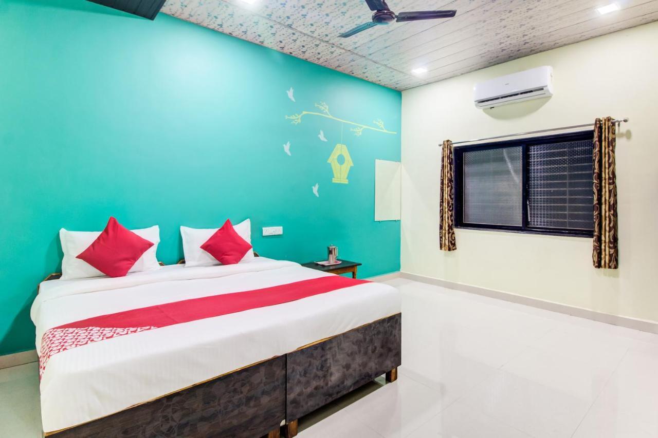 Oyo 48915 Chaitanya Green Park Hotell Vani Exteriör bild